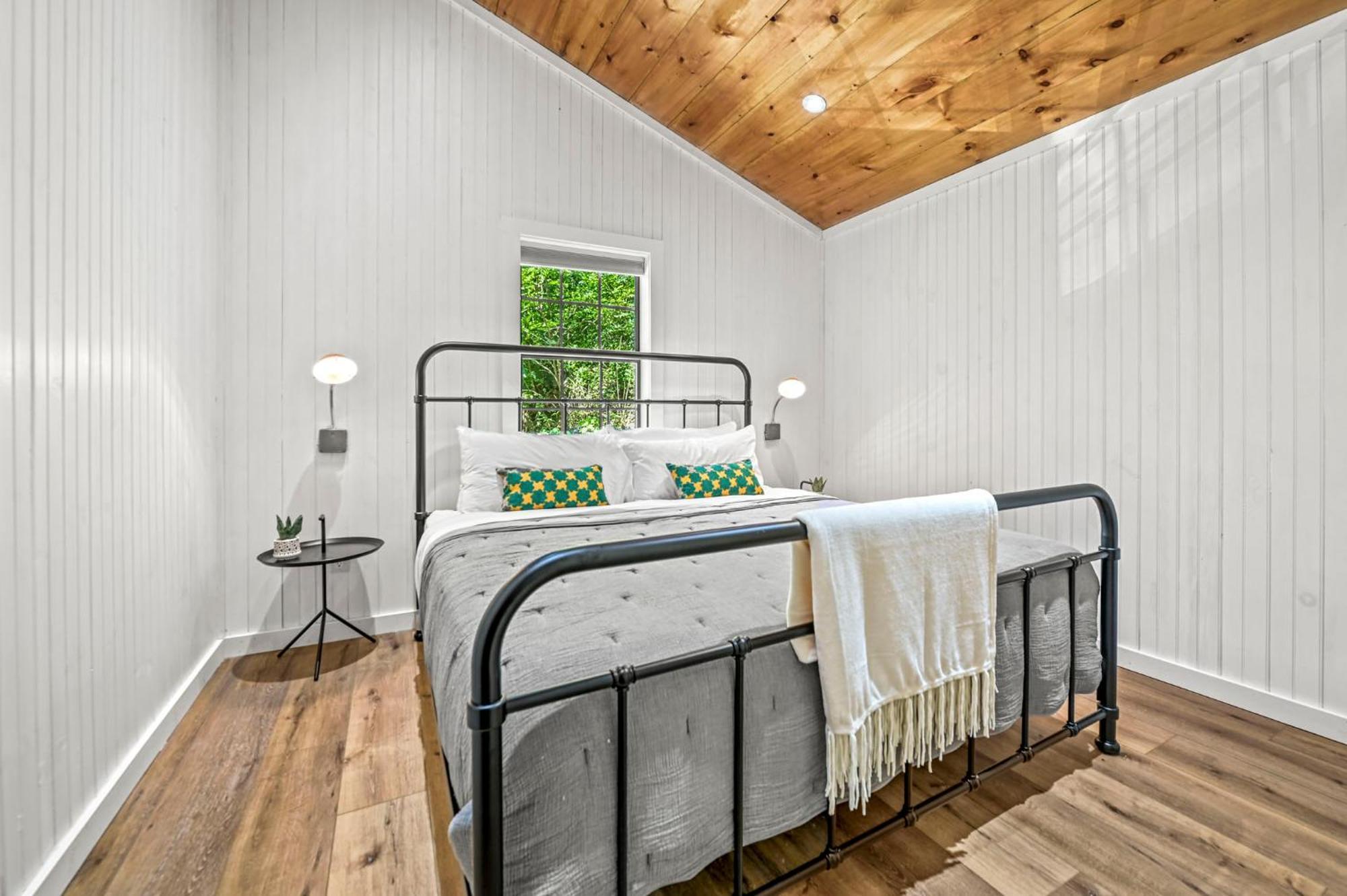 Smoky Mountains Hut Tub Cabin Dog Friendly Sevierville Exteriör bild